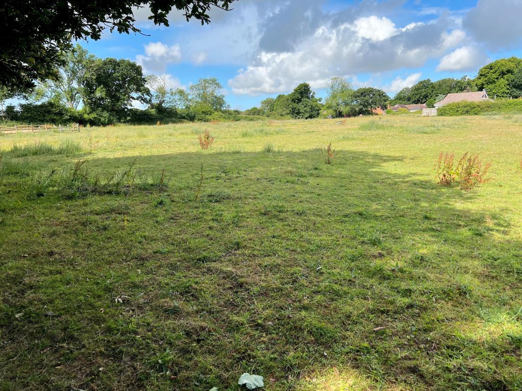 Lot: 58 - OVER FOUR ACRES OF FREEHOLD LAND WITH DEVELOPMENT POTENTIAL -
